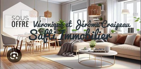 Avec travaux : En dernier étage, appartement T4 avec 3 chambres de 82m² habitables, cave et place de parking extérieure.