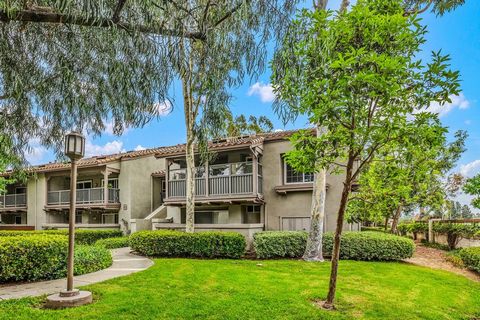 Located in the heart of Tustin Ranch, this beautifully updated upstairs end-unit condo features 2 spacious bedrooms and 2 full bathrooms. Freshly painted with brand-new carpet, the open floor plan is bright and welcoming. The modern kitchen includes ...