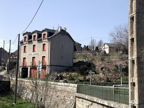 A VENDRE IMMEUBLE 20 MIN DE MENDE