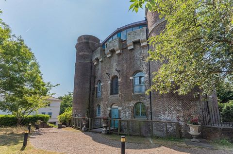 £600,000 - £625,000 Guide Price. Historical Napoleonic Fortress. Two Bedroom Penthouse Apartment. Authentic period features. With contemporary interiors. Roof terrace, viewing turret + gardens. Two private parking spaces. Epic Rochester/ River Medway...