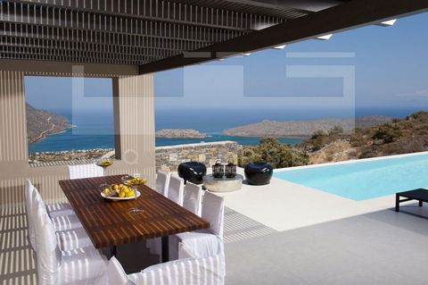 These brand new villas for sale in Crete are 5 villas located in the village of Plaka a unique fishing village, with beautiful landscape. Each villa is independent and detached, with private pool and garden. The total size of each villa is approximat...