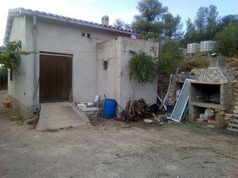 Special nature lovers 28 hectares Very well located 15 km from Darmos good access asphalted natural setting olive and fruit trees various It has two new farmhouses of about 40 m2 10 years with a cistern equipped kitchen fireplace javabo etc in additi...