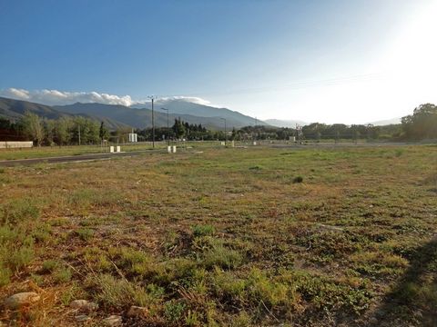 Dpt Pyrénées Orientales (66), à vendre ILLE SUR TET terrain constructible de 1875 m² plat, viabilisé