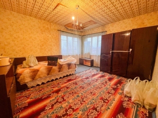 Price: €18.000,00 District: Ruse Category: House Area: 120 sq.m. Plot Size: 1000 sq.m. Bedrooms: 3 Bathrooms: 1 Location: Countryside We are pleased to offer this property located in a very picturesque village, set at the beginning of Rusenski Lom Na...