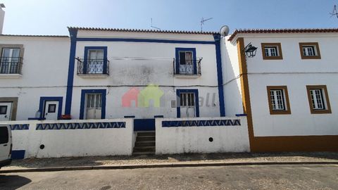 Located in Vila de Lavre, I present to you an Alentejo style building with 6 units for independent use. On Rua Miguel Bombarda we have 2 apartments on the ground floor and 1st floor, both with kitchen, living room, 2 bedrooms and bathroom and attic. ...