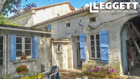A24664LAL24 - Old country house in need of restoration. 2.5 kilometres from a Périgord village. 6km from shops, doctors and chemist. Information about risks to which this property is exposed is available on the Géorisques website : https:// ...