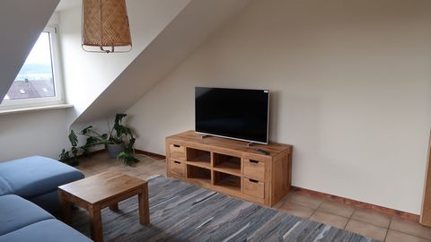 Our apartment is close to nature and yet centrally located in beautiful Hersbruck. Enjoy the view of the surrounding landscape. Our apartment with 94m² is suitable for up to 4 people. The holiday apartment has four rooms. A kitchen with dining area, ...