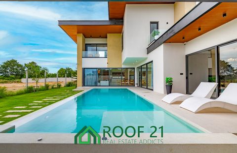 Early Bird Special - Villa met zwembad | Type vallei Deze exclusieve villa met zwembad ligt in de buurt van Mabprachan Pattaya en biedt de mogelijkheid met slechts 14 beschikbare eenheden.  Deze villa met 2 verdiepingen beschikt over 4 slaapkamers, 6...