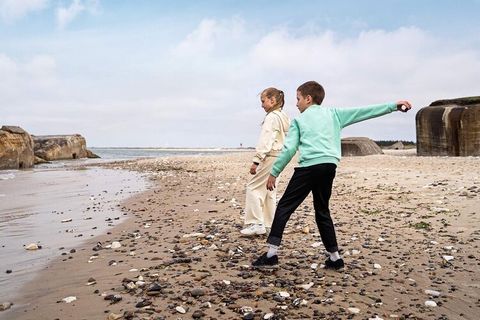 Wohnen Sie in naturschöner Umgebung mit direktem Zugang zu einer Vielzahl Aktivitäten: Unter anderem Schwimmbad, Minigolf, Tennis und Motocross. View movie on YouTube. Danland Ferienwohnungen in Vigsø Der Vigsø Ferienpark liegt inmitten schöner Natur...