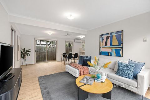 Embrace your own street front independence and a wealth of garden space with this elevated 2 bedroom freestanding home, or choose to build something of your own (subject to council approval). On its own title with no body corporate, this standalone g...