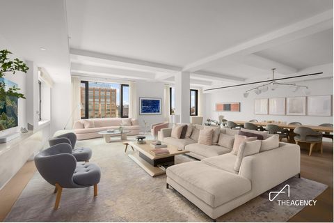 Benvenuti a 11 Beach Street, un loft prebellico splendidamente reinventato da Thomas Juul-Hansen e BKSK Architects. La Residenza 9A è un imponente loft con 3 camere da letto e 3,5 bagni che si estende su 3.888 piedi quadrati, combinando elementi arch...