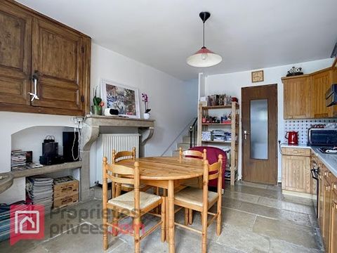 MASSANGIS 89440, exclusive, 2-room house including 1 bedroom. Cellar. Detached garden. BUDGET: 36,000 Euros (agency fees to be paid by the seller). This house can be moved into immediately, all in stone, and consists of: - On the ground floor: a livi...