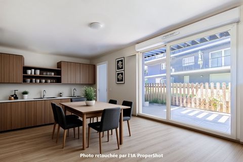 Eco Ginko District - close to Tram This T2 apartment is located in a secure residence, with a privatized and wooded park. Close to shops, public transport and tram, the location is ideal if you want to be able to move around easily and do your shoppi...