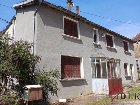 Pierre Jacquemin invites you to discover this village house of 72m2 to renovate, located in Bussières-les-Belmont, commune of Champsevraine.   It consists on the ground floor: a landing, an open space kitchen with a first living room (22m2), a toilet...