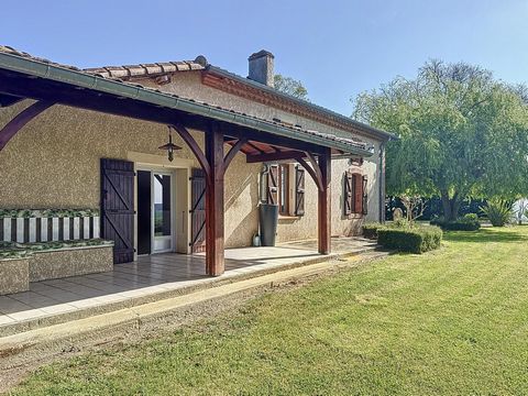 Beaux volumes - Hangar - Pièce de 62 m2 -