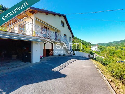 Magnifique vue imprenable sur les roches et la vallée