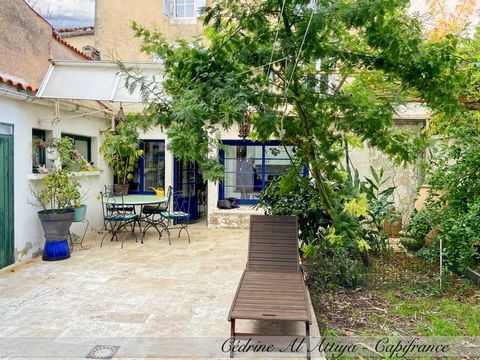 Maison à vendre 8 pièces 247m2, cave, dépendances, Centre-ville de MARANS (17)
