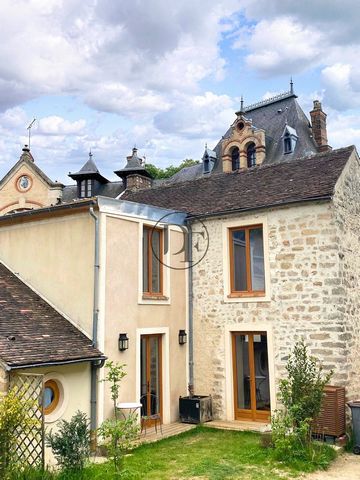 L'AGENCE DAVID DA FONSECA IMMOBILIER VOUS PROPOSE EN EXCLUSIVITÉ À BOURRON-MARLOTTE AU COEUR DU VILLAGE. ADORABLE MAISON DE VILLE ENTIÈREMENT RÉNOVÉE AVEC SOIN ET GOUT À USAGE D'HABITATION OU DE COMMERCE. ELLE OFFRE UNE SURFACE HABITABLE DE 65.20 M2 ...