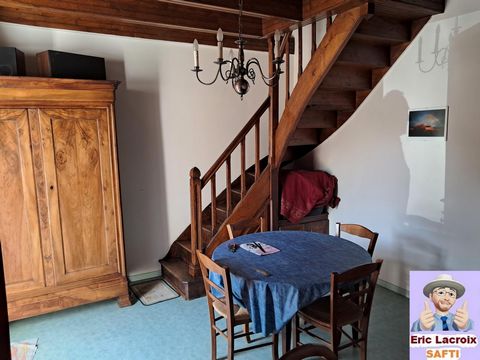 Tres belle maison de village avec beau potentiel, ouvert à négociation, pour famille heureuse en vacances ou primo accédants......