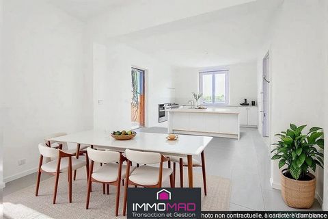 ImmomaD offers you this house of 140m2, 6 rooms 4 bedrooms, erected on a plot of 230m2 with an adjoining plot of nearly 150m2, located in Chauvoncourt in a quiet area and close to all amenities. It is composed as follows: - a living room - a kitchen-...