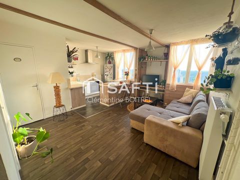 Appartement avec une chambre et un bureau