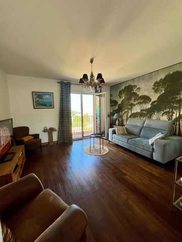 T2 refait a neuf -vue mer et dernier etage