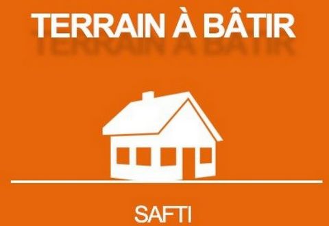 À vendre : Terrain plat de 924 m² aux Arcs (83460) – Calme, soleil, piscine… il ne manque que vous (et la maison)