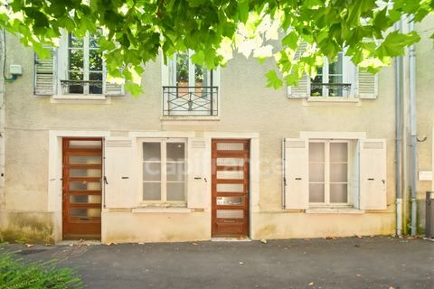 Immeuble à rénover au cur de Méréville Idéal investissement ou projet mixte pro/perso