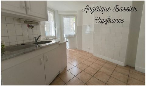 Rive de Gier petit immeuble entièrement rénové de 2 lots