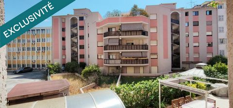 Cagnes sur Mer Centre Ville Place de Gaulle, 3P 60m2 carrez ancien cab médical, toutes commodités et écoles à pieds, grand séjour au calme absolu