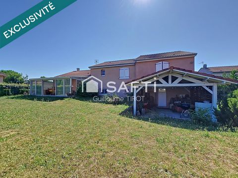 Villa moderne avec jardin et piscine