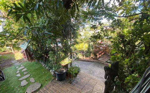 MAISON AVEC VUE MER A ETANG-SALE