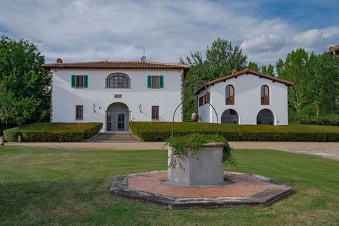 For an enjoyable stay in the beautiful Tuscany in Reggello, you have landed at the right place! The holiday home has a swimming pool (open from May to September), air conditioning and parking facility on the premises. Moreover, it is an excellent cho...