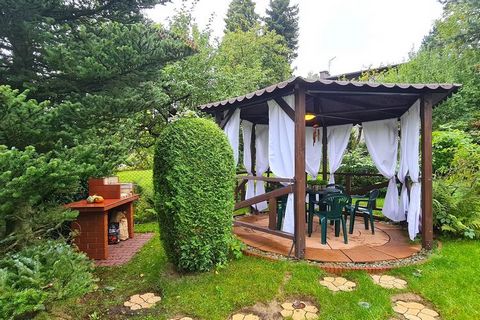 Stay in this beautiful holiday home in the Polish region of Silesia and start your holiday with a breathtaking view of the surroundings. The accommodation is very suitable for holidays with family or friends. The ski lifts of Beskidek 1 and Doliny II...
