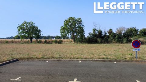A23993DCO86 - Building plot for a habitable dwelling, with electricity, water and drainage ready for connection. Other plots of differing sizes available upon request Information about risks to which this property is exposed is available on the Géori...
