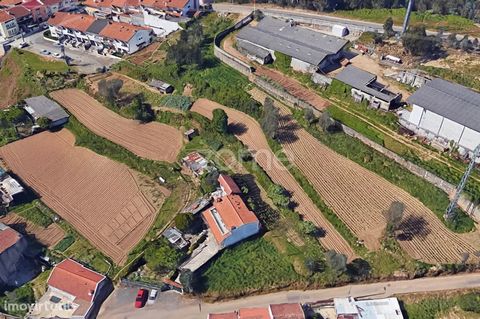 Property ID: ZMPT537265 Property Description: Land of 8700m2 with constructive capacity in Lugar do Outeiro, in alfena Location and surroundings: Property consisting of 1 matrix article, located in Lugar do Outeiro in Alfena, Valongo. In the surround...