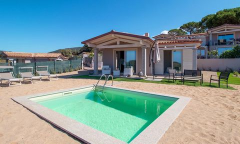 We present an exclusive villa in the town of Badesi, consisting of two double bedrooms, a cozy living room with kitchen and a bathroom, all tastefully furnished and ready for delivery. The villa is embraced by a garden on all 4 sides, ensuring absolu...
