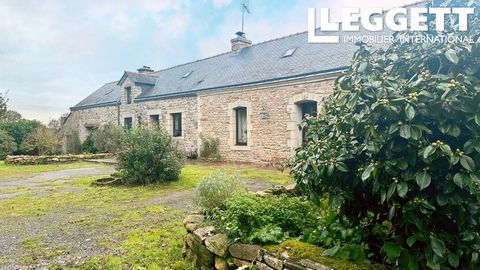 A25324HL56 - In het centrum van Bretagne, in de zeer charmante en gastvrije gemeente Langonnet, een prachtige gelijkvloerse boerderij met 100 m2 woonoppervlak, plus bijkeuken, stookruimte en garage; Mogelijkheid tot uitbreiding en renovatie van een g...