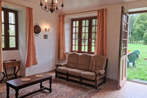 Located in a picturesque castle park at the entrance to the popular bathing resort. In addition to the small castle, there are four residential units with holiday apartments on the stately property of several hectares. Your holiday home has a 300 squ...