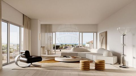 Descrição GREEN PLAZA CARCAVELOS /UM LUGAR QUE REÚNE TUDO PARA O INSPIRAR Este elegante T4 oferece o equilíbrio perfeito entre luxo e comodidade. Com uma generosa área, você desfrutará de espaços amplos e luminosos que destacam o estilo contemporâneo...