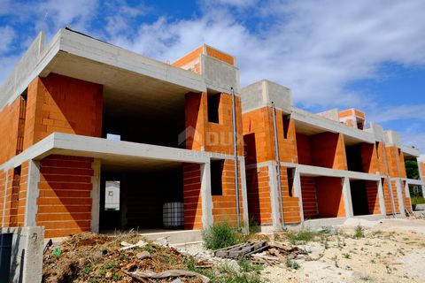 Location: Zadarska županija, Vir, Vir. ZADAR, VIR - Nuova costruzione! Moderno attico a soli 130 metri dalla spiaggia con una fantastica vista mare! 2-S3 Goditi una vita lussuosa sull'isola di Vir con questo spettacolare attico che copre 76,48 m2 net...