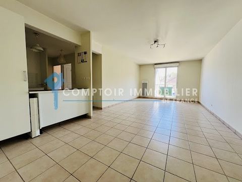 Nouveauté dans votre agence Comptoir immobilier de France Auneau. Découvrez cet appartement de type F3 d'environ 76 m2 habitable, situé au 1er étage d'une résidence sécurisée et parfaitement entretenue, à proximité immédiate de tous les commerces. Ce...