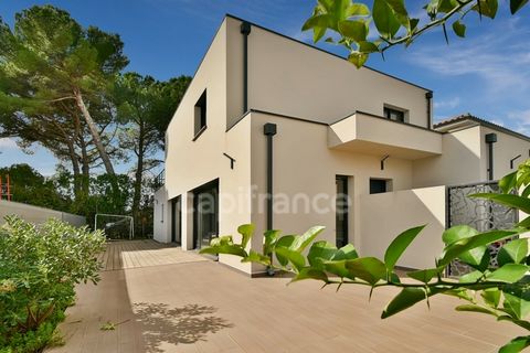 ? Villa d'Architecte 2 Suites Parentales, Piscine et Toit-Terrasse ?