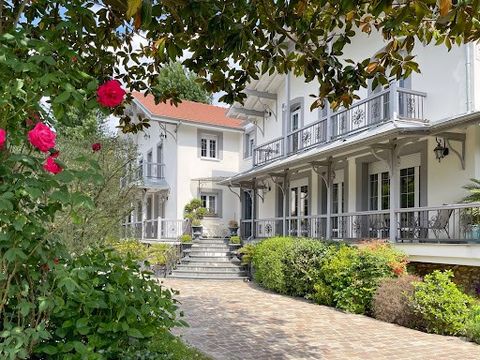 The neighborhood is perfect: residential, secluded, just steps from Lake Enghien, the train station, the city center, and road access to the capital. The house is remarkable: created in 1910 by architect Mr. Emile Thion, it was fully renovated in 201...