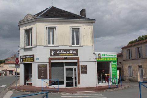 Au centre du bourg