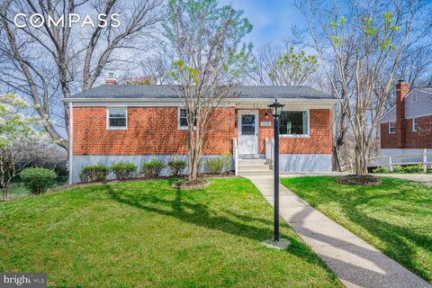 Move-in ready 5-bedroom, 4-bathroom rambler on one of the largest lots in Randolph Hills, North Bethesda. This beautifully updated home features beautiful hardwood floors, a modern kitchen with granite countertops and stainless steel appliances, and ...
