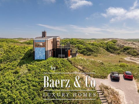 Op zoek naar een unieke locatie op het duin in Bergen aan Zee? Aan de Parkweg 25 treft u deze in 1954 onder architectuur gebouwde villa aan. Een bijzonder huis met prachtig uitzicht over de duinen richting Egmond en aan de voorzijde over het Parnassi...