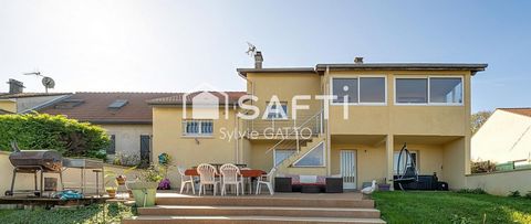 BELLEVILLE 54 - Grande maison familiale avec véranda, terrasse et piscine