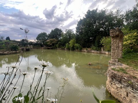 Dpt Maine et Loire (49), à vendre proche de SEICHES SUR LE LOIR, Terrain de loisirs avec son étang