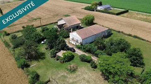 Lot de deux granges et une maison d'habitation de 78 mètres carrés.
